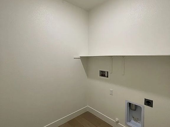 4th image of 3176 Balance Cir