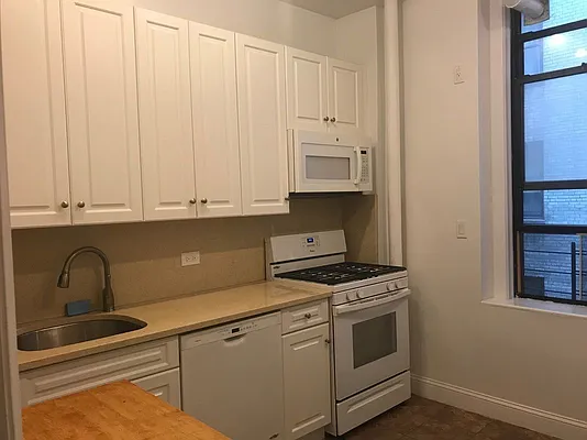 Rented by Rachel Realty | media 8