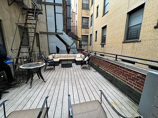 Rented by Douglas Elliman | media 20