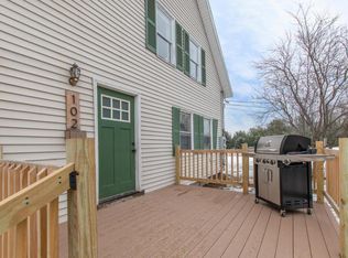 102 Fernald Rd, Newport, ME 04953