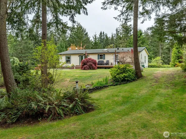 8114 NE Eaglepoint Lane, Kingston, WA 98346