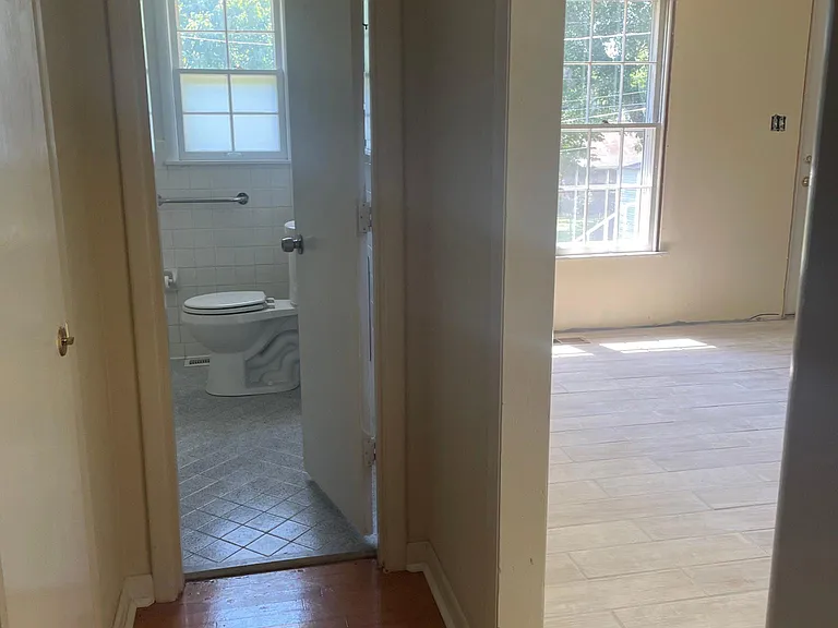1516 Fell Ave NE — Photo 9