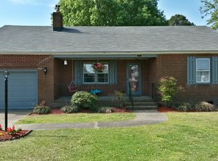 9 Algernourne St, Hampton, VA 23664