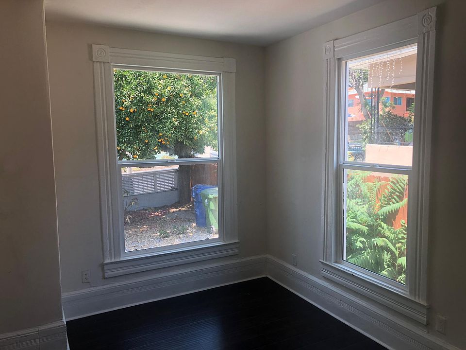 2nd image of 512 E Avenue 28