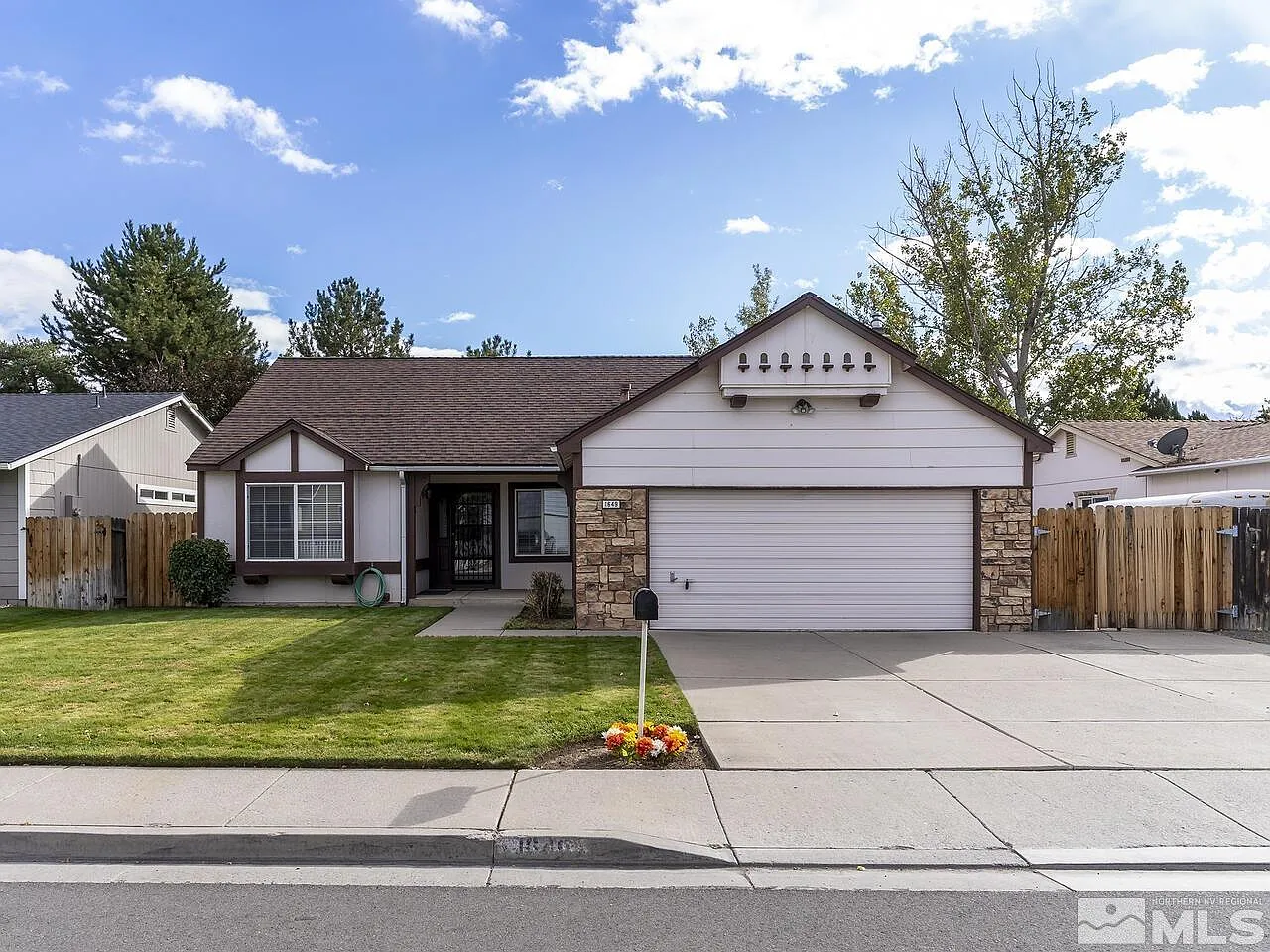 1649 Candlewood St photo 1