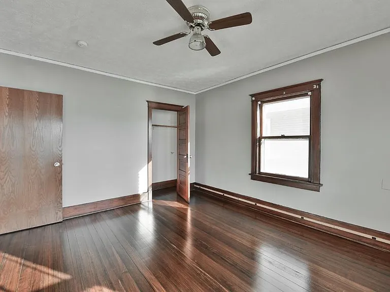 3122 Cass St — Photo 11