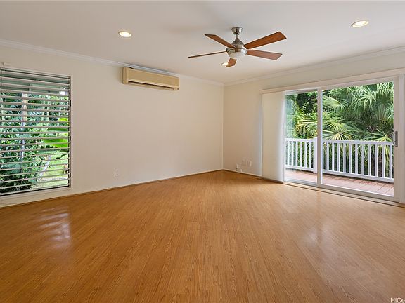 2nd image of 1555 Kalaniiki St #16