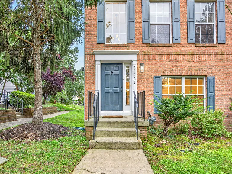 21121 Camomile Ct — Photo 4