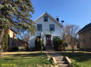 520 3rd St NW, Chisholm, MN 55719