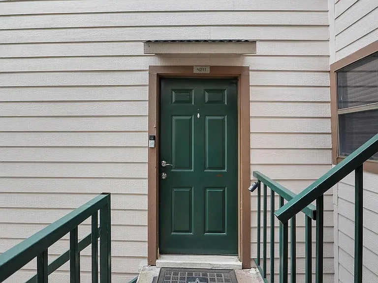 2300 Bamboo Dr #N211 — Photo 9