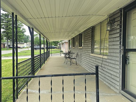 3rd image of 5456 Oliver Ave