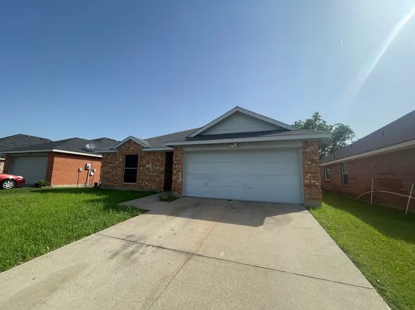 112 Kennedy Dr, Terrell, TX 75160