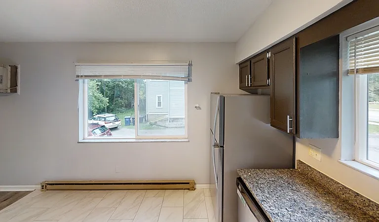 1302 W Huron St — Photo 3