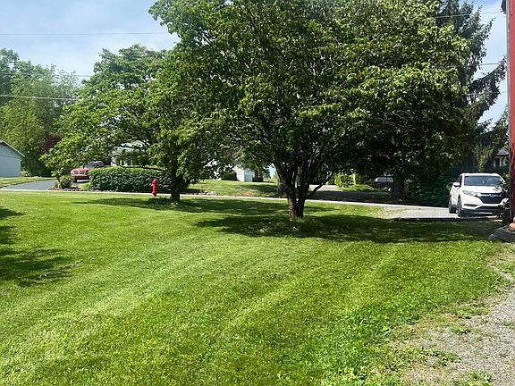 4th image of 125 & 127 Green Acres Dr