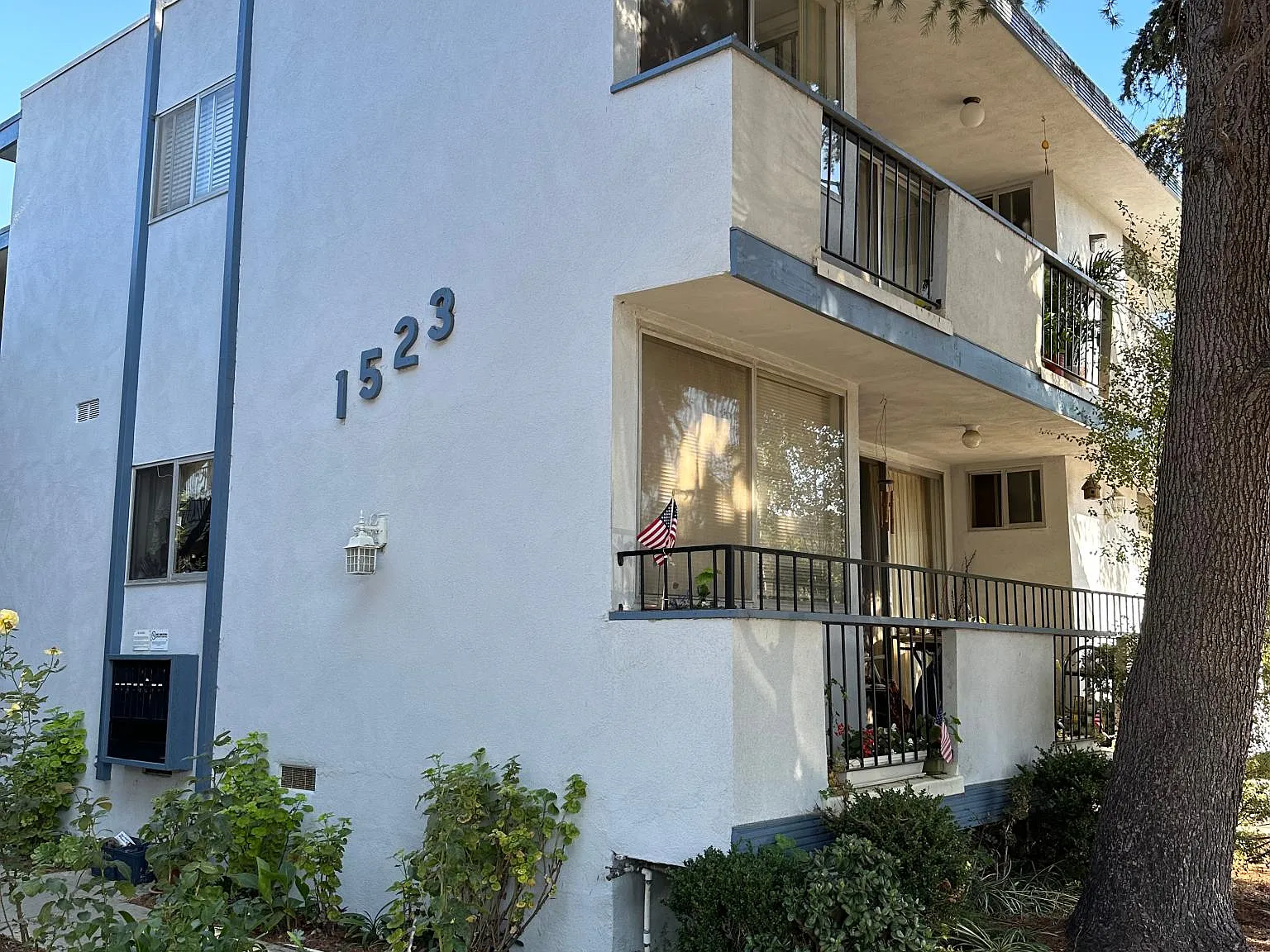 2 bed, 1.5 bath, $2,950 — Photo 3