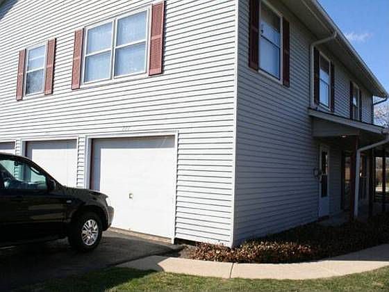 1st image of 777 Wellington Ave
