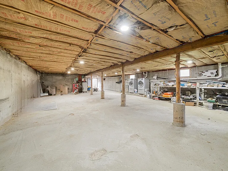 257 Southlawn Ave — Photo 35
