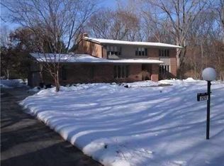 2929 Parkridge Dr, Ann Arbor, MI 48103