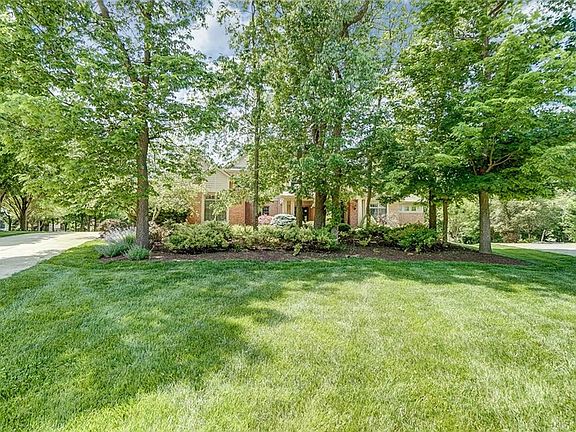 4th image of 10811 Falls Creek Ln