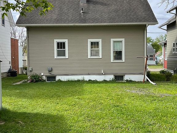 2nd image of 512 9th Ave SW