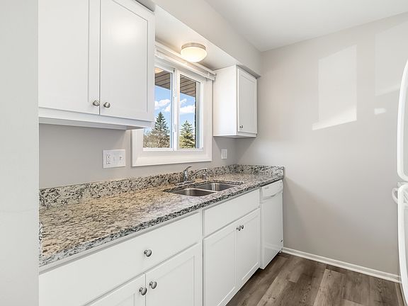 3rd image of 1344 Camden Way #D