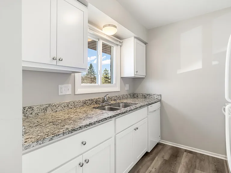1344 Camden Way #B — Photo 8
