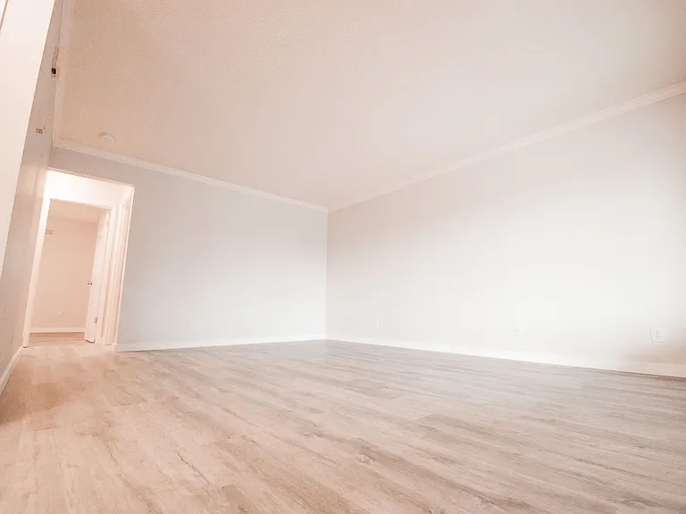 Vista Hills Apartments — Photo 3