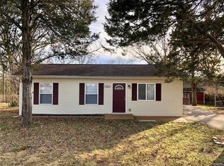 4642 Cedar Dr, Hillsboro, MO 63050