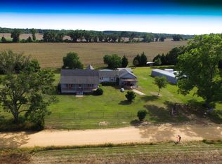 2553 Stage Coach Rd, Pelham, GA 31779