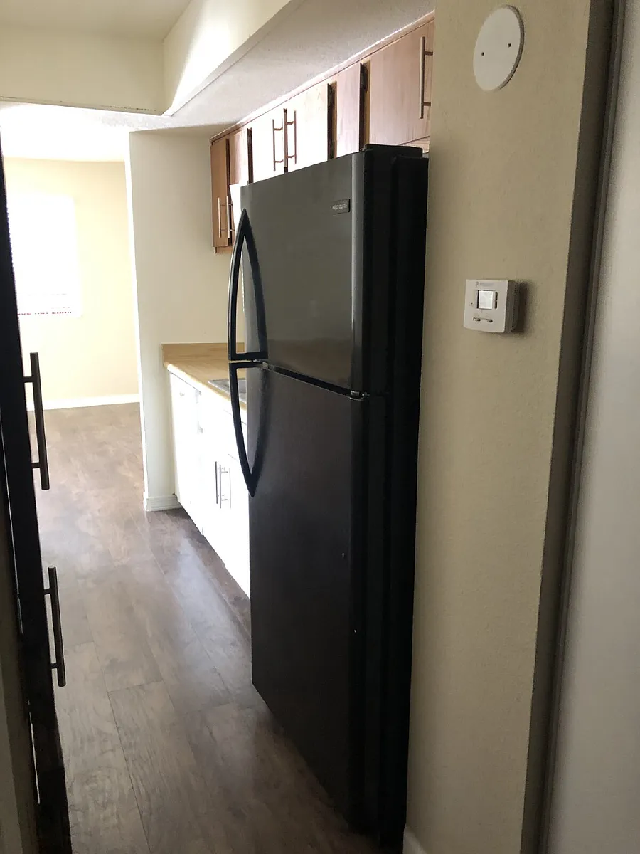 Building Photo - 18202 N Cave Creek Rd #229