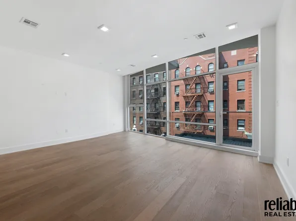 1769 East 13th Street image 2 of 15