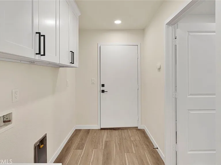 15262 El Centro St — Photo 21