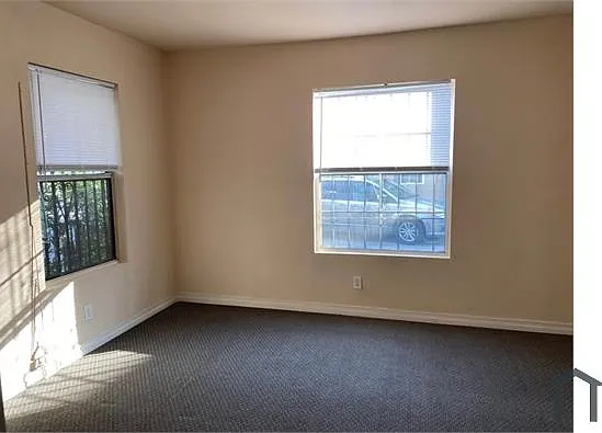3653 S Normandie Ave — Photo 4