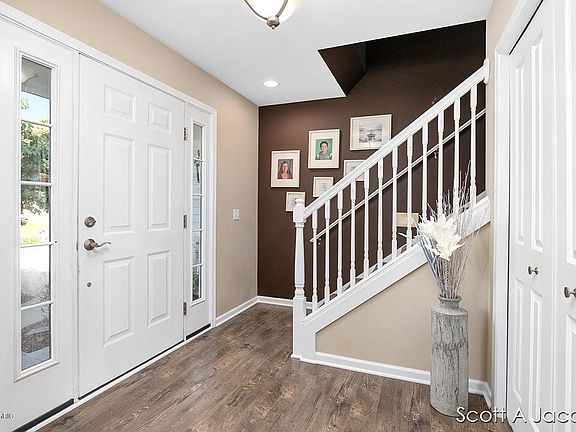 4th image of 9011 Nature Meadows Dr NE
