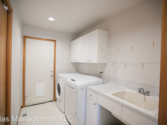 3rd image of 14359 SW Windsong Ct