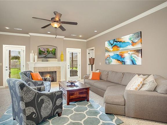 2nd image of 2968 N Raven Ln