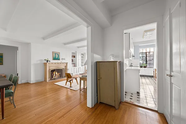 Sold by Douglas Elliman | media 10