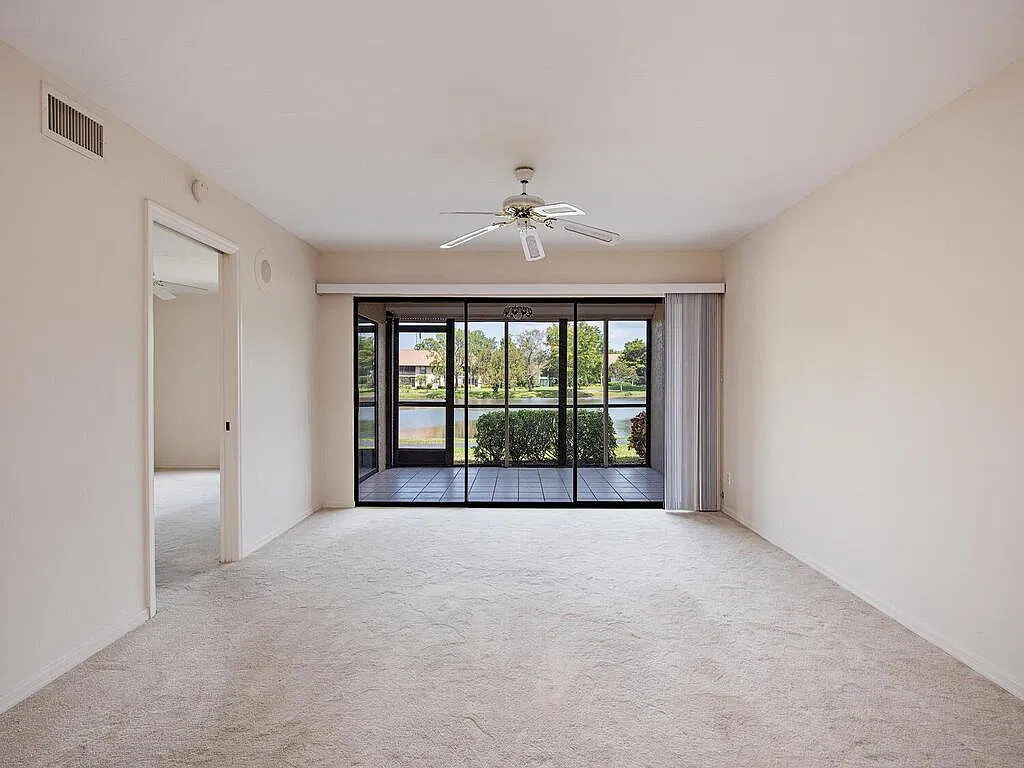3 bed, 1453 sqft, $2,300 — Photo 3
