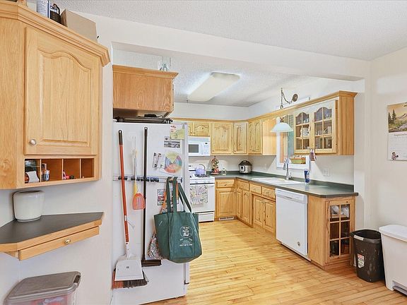 5th image of 406 Gunn St