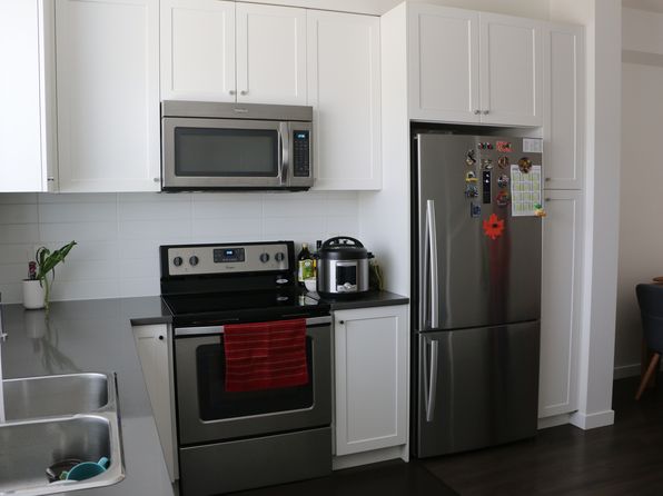 2 bedroom rental in Surrey — photo 6