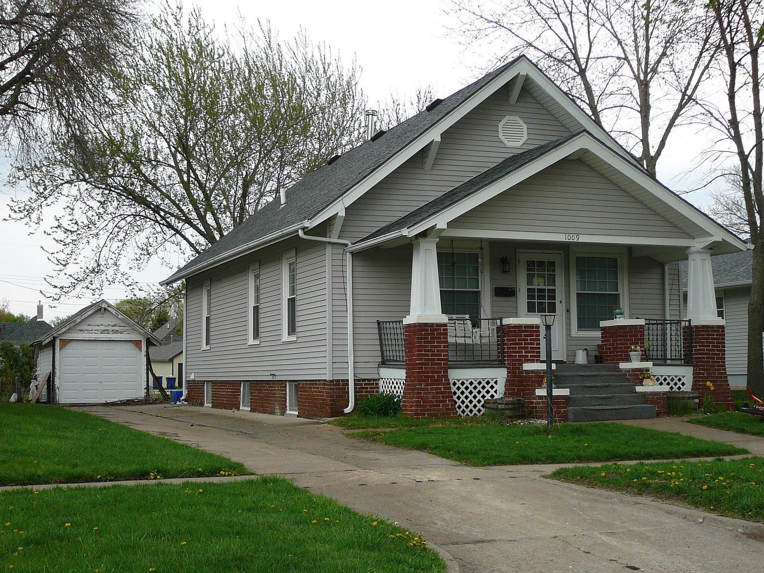 1009 S 5th St, Norfolk, NE 68701 Zillow