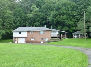 804 Merrit Rd, Endicott, NY 13760