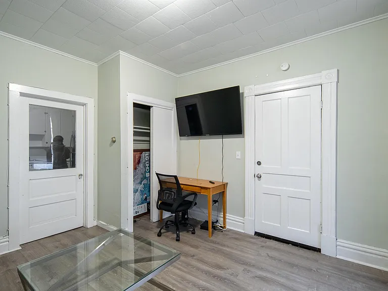159 Hoosick St #1F — Photo 26