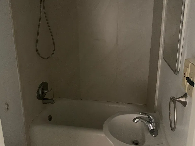 523 W Orange St #1 — Photo 6