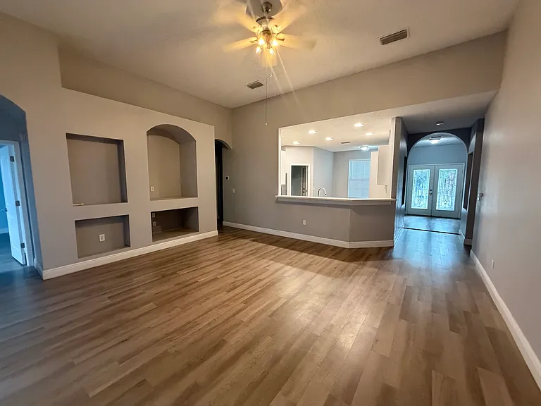 704 Grand Canyon Dr — Photo 7