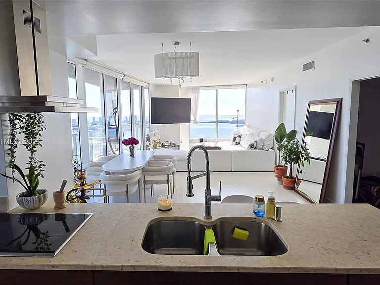 495 Brickell Ave #5102 — Photo 3
