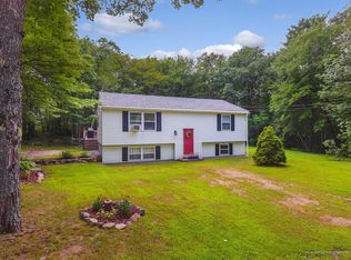 1361 Eastern Ave, Chelsea, ME 04330