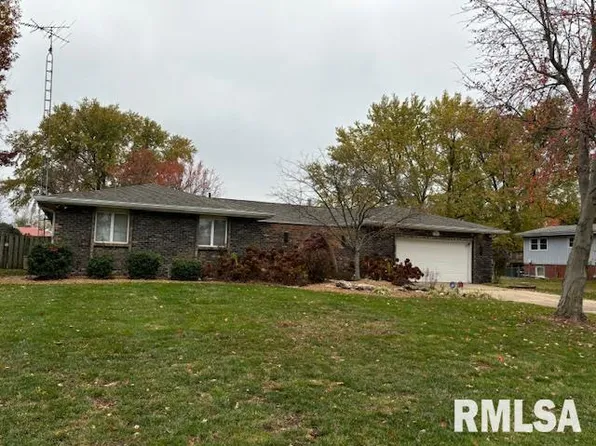 17 Dell Dr, Springfield, IL 62712