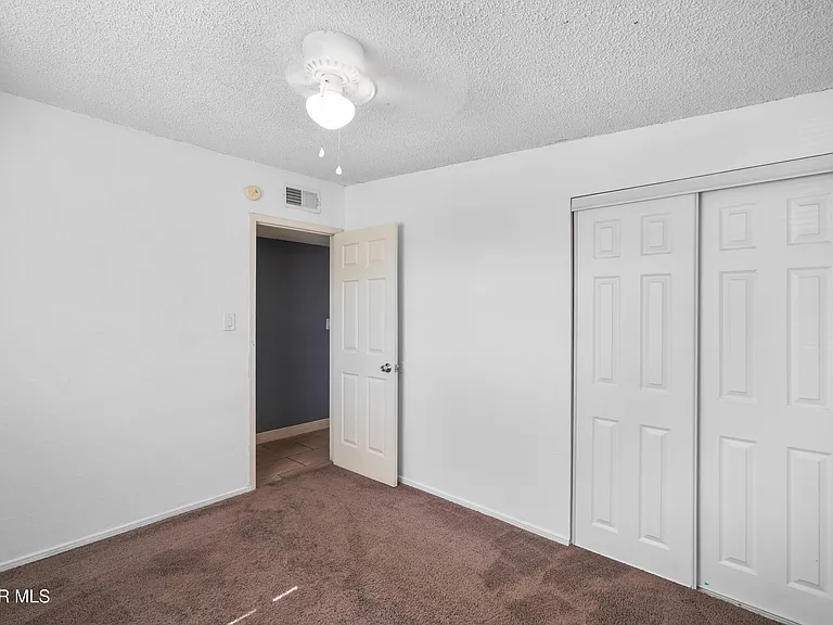 3977 Las Casitas Dr #B — Photo 10