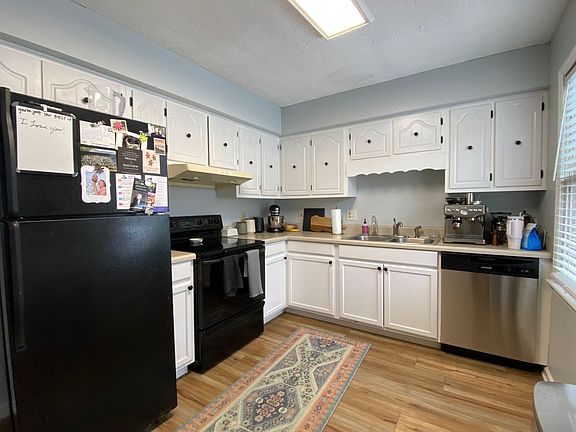 3rd image of 807 Jared Dr APT 4
